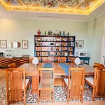 Vanvitelli Palace Bed & Breakfast Meta