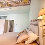 Vanvitelli Palace Bed & Breakfast Meta