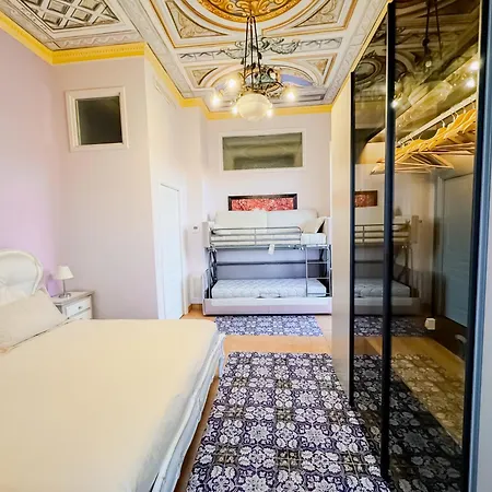 Vanvitelli Palace 3* Meta