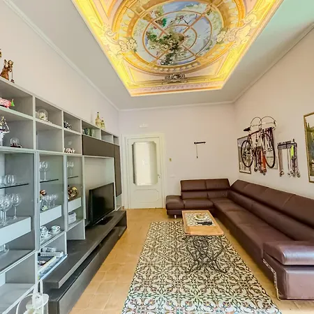 住宿加早餐酒店 Vanvitelli Palace 3*