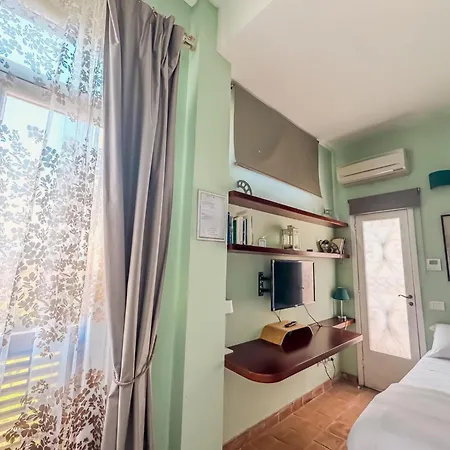 Vanvitelli Palace 梅塔